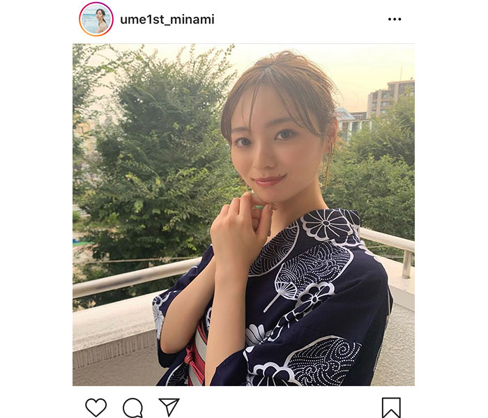 乃木坂46 梅澤美波、お団子ヘアで涼む浴衣ショット披露！「惚れた」「最高すぎる！」