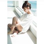渡辺美優紀、お団子ヘアのビック白Tシャツが『可愛い』と話題！「天真爛漫な表情全部よかった」