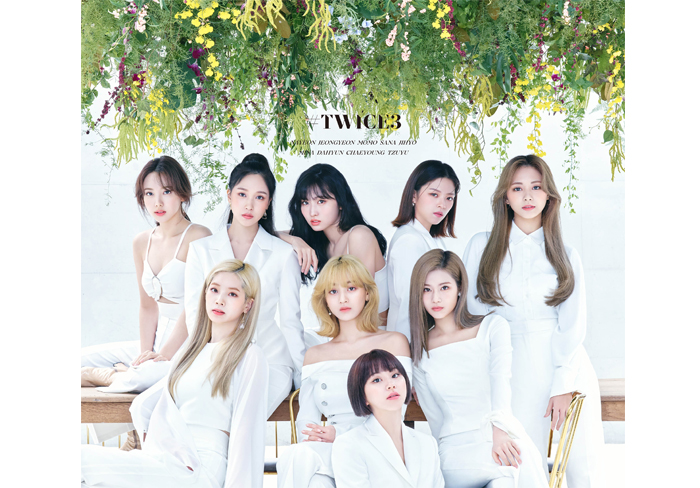 TWICE、9/16リリース『#TWICE3』より、「TWICE WORLD TOUR 2019 ‘TWICELIGHTS’ IN JAPAN」でオープニングを飾った楽曲、「STUCK IN MY HEAD」の日本語バージョン音源を解禁！