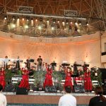 エビ中、全編生バンド演奏での野外ワンマンコンサート