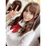 花咲れあの制服ショットに歓喜の声がぞくぞく！「無敵の可愛さ」