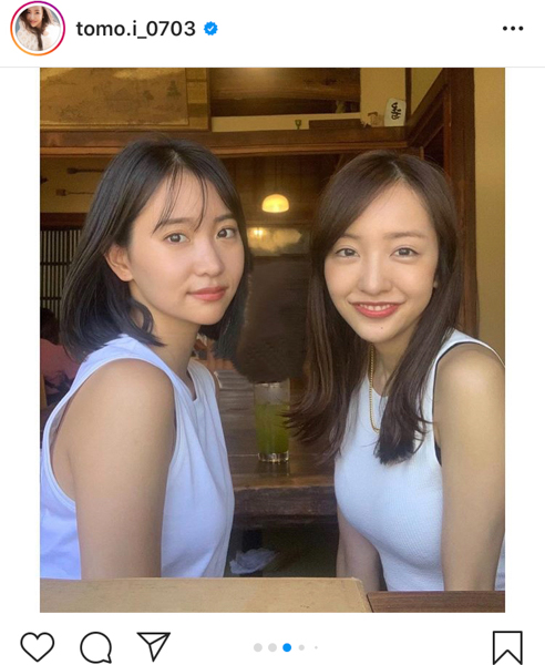 板野友美、永尾まりやとの白タンクトップの“双子コーデ”ショット公開！「美女コンビ」「素敵な姉妹」