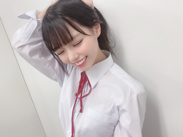 STU48 岩田陽菜、制服姿で髪を結ぶ仕草にファン大反響！「可愛すぎて辛い」「ひなちゃんは最強」