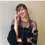奥山かずさ、三つ編みに黒タンクトップのギャップある可愛さに釘付け！