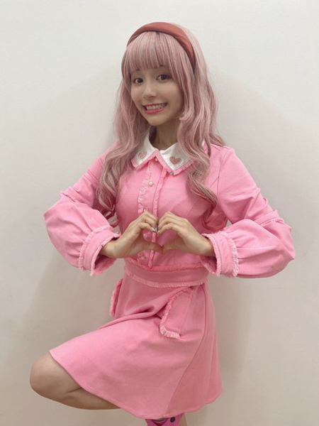 NGT48 清司麗菜、全身“ピンク人間”に！『シャーベットピンク』にちなんだコーデ紹介