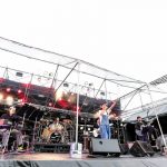 瑛人、自身初となる大規模野外イベントで話題の新曲「ライナウ」を含む全5曲を披露！集まったオーディエンスに‟元気”を届ける。