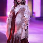 日向坂46、「DASADA」とコラボしたスペシャルイベントで5万人を魅了