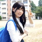 伊織もえ、学生時代の意外な過ごし方は？「校則厳守で制服を着ていた」
