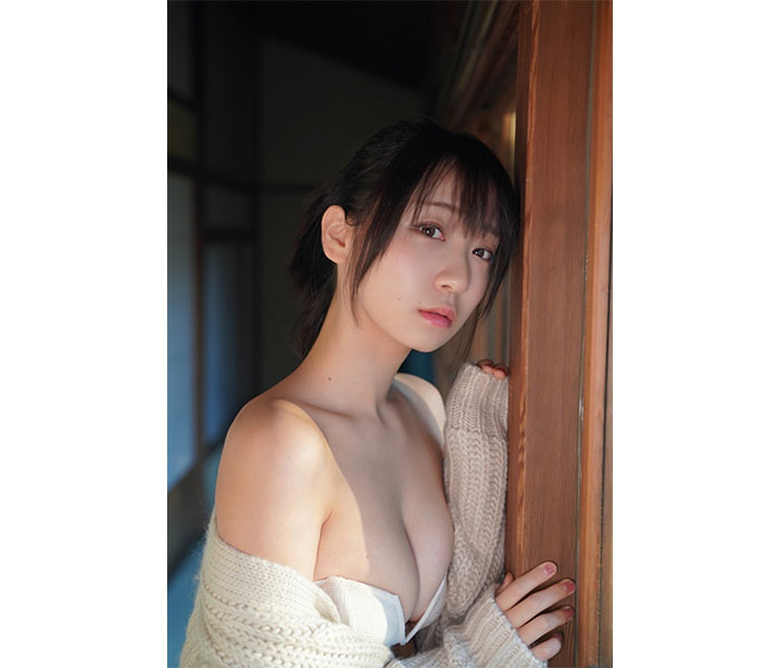 伊織もえ、美バストあらわなバンドゥビキニショット公開！「また一ついおりんの魅力に気づけました」