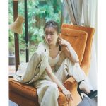 松本まりか、2021年カレンダーよりソロカット公開！アザーカットもぞくぞく！！