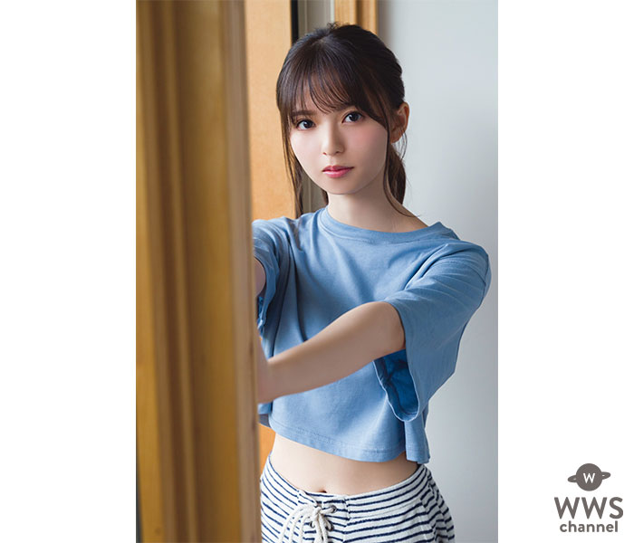 乃木坂46 齋藤飛鳥、ヘルシーなおヘソチラ見せの先行カット解禁！＜WHITE graph 004＞