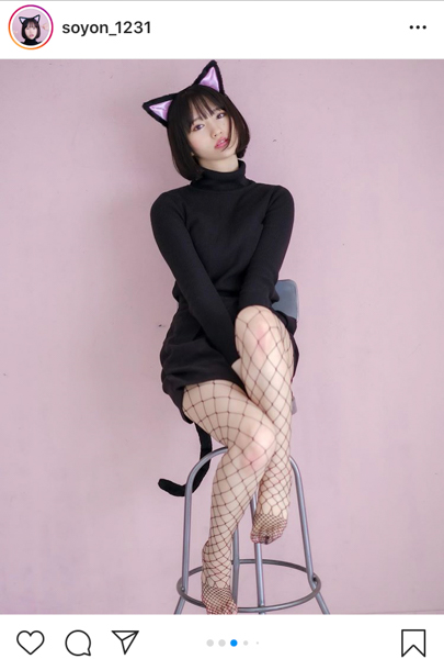 そよん、魅惑的な網タイツの黒猫コスプレ！「ため息が出るほど可愛い」