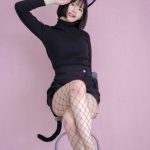そよん、魅惑的な網タイツの黒猫コスプレ！「ため息が出るほど可愛い」