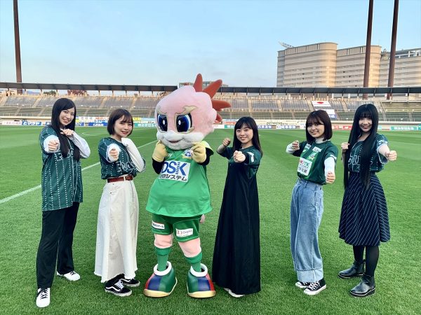 SKE48「FC岐阜応援隊」がイベント、広報活動でスタジアムを盛り上げる！