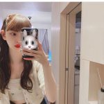 乃木坂46 堀未央奈、お腹チラ見せの私服コーデを紹介