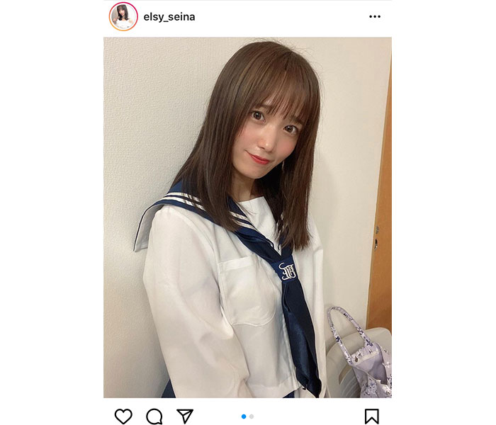 elsy 橋本せいな、生徒会長風な白セーラー服姿のオフショット披露！「可愛すぎるぞ！！」「さっすが優等生」と反響も！