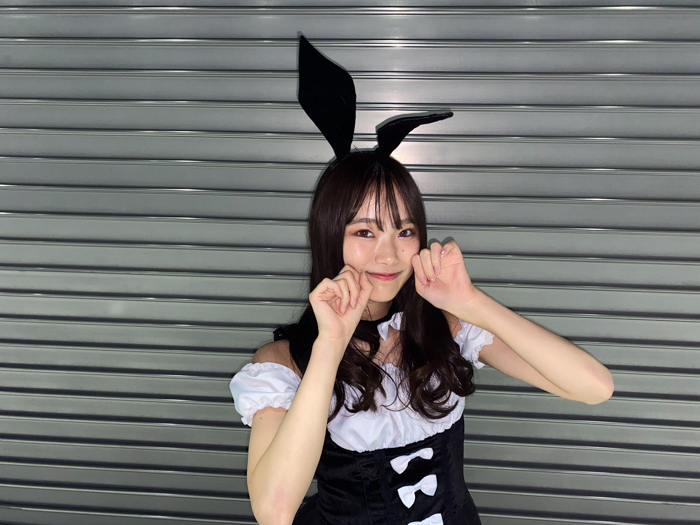 SKE48 石川花音、昇格後初のハロウィンコスプレは白黒バニーガール！「ドキドキが止まりません」