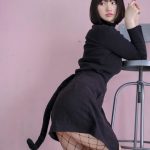 そよん、網タイツの黒猫コスプレショットを大量公開！「キュン死した」