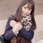 NMB48 梅山恋和、制服×ヒョウ柄マフラーコーデで「デートする？」