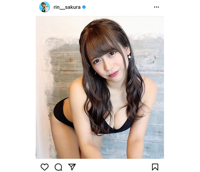 桜りん、メリハリ美ボディとふんわり横乳がキュートなバックショット！