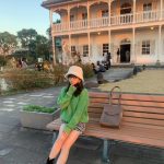 HKT48 田島芽瑠、夕陽に輝く美脚ポートレートに「グラバー園の女神」と絶賛の声！！