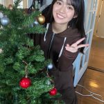 豊田ルナ、サンタクロース衣装を公開と見せかけて・・・？「写真全部見るんだよ」
