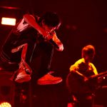 UVERworld、映画『ブレイブ ‐群青戦記-』の主題歌含む新曲満載のアリーナツアーがスタート！