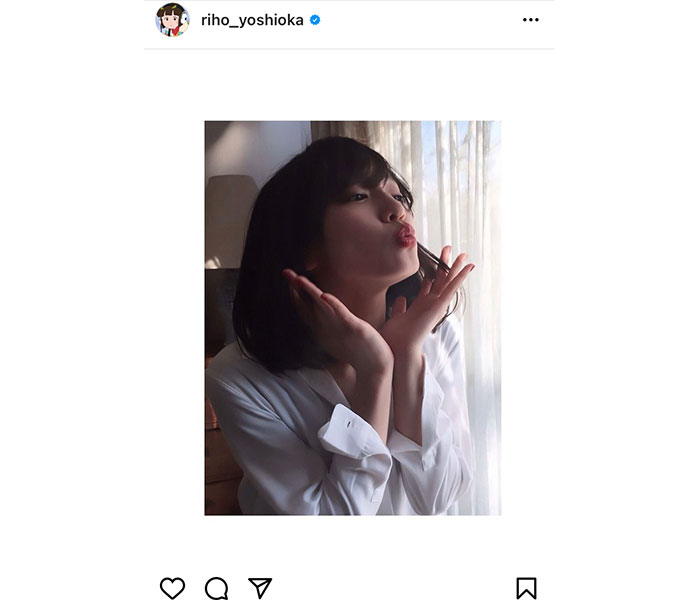 矢倉楓子、紅葉を簪にアレンジしたポートレートを公開「紅葉アレンジ美しい」