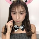 AKB48 左伴彩佳の肌見せ牛コーデに反響！「ひだ牛たまりません！」