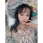 玉城ティナ、まるでマリー・アントワネットのような貴族コーデを披露「一緒に白米を作りましょう」