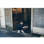 芳根京子がお魚を美味しく食べるオフショット公開「見てるこっちが笑顔になります」
