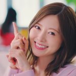 白石麻衣がパスワードを忘れあたふたする新CMが公開！