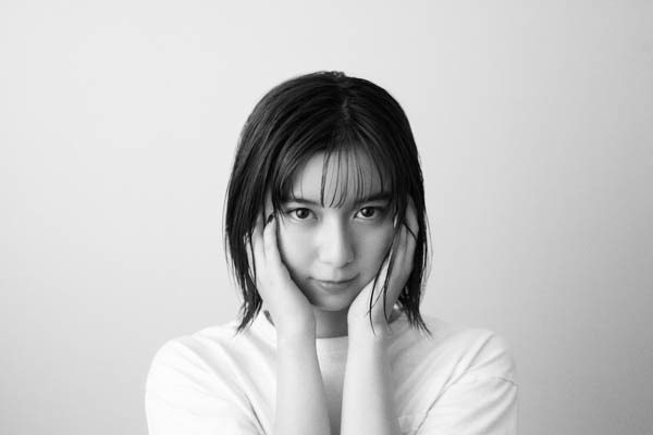 adieu（上白石萌歌）、CHARAの名曲「やさしい気持ち」をリアレンジカバー！穏やかで優しい気持ちになれるMV配信！