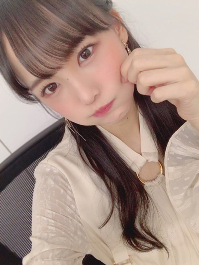 STU48の福田朱里が可愛い八重歯をアピール！「八重歯大好き」