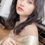 桃月なしこ、妖艶セクシーなグラビアで魅せる透明素肌！