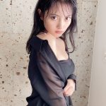 桃月なしこ、妖艶セクシーなグラビアで魅せる透明素肌！