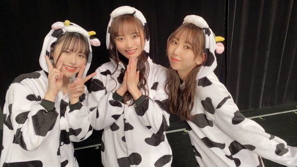 SKE48 熊崎晴香、年女メンバーと“牛”コスプレでリベンジのステージ！「モ～可愛すぎ～」