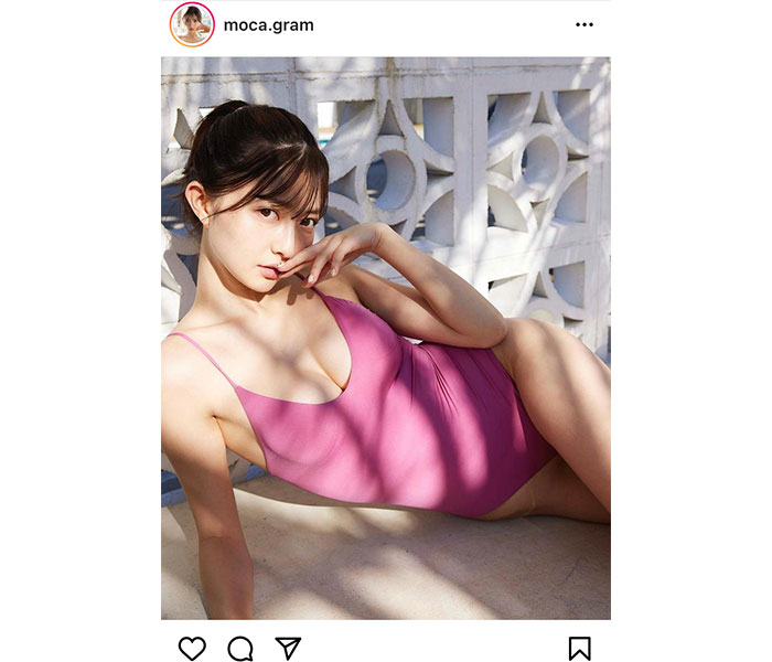 橋本萌花、水着と影で魅せる美肌ポートレート