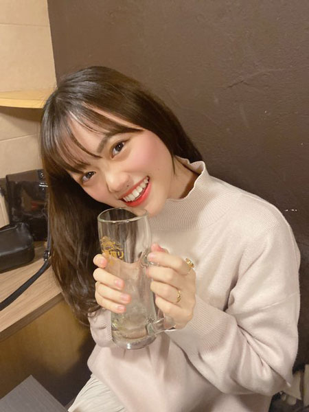 AKB48 春本ゆき、一番リアルな飲み会あるあるで「#1日1あざとい」