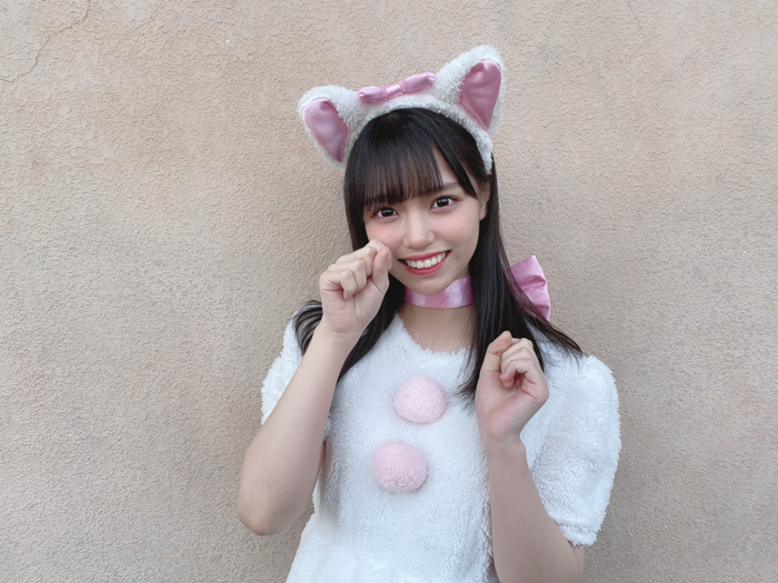 STU48 岩田陽菜、「猫の日」に白猫コスプレで飼い主募集！「飼ってくれるかにゃ？」