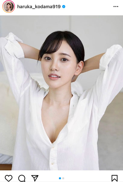 兒玉遥、透明素肌とデコルテに釘付けになるカレンダーオフショット公開