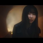 柏木由紀、土砂降りの雨に打たれる7年5ヶ月ぶりのソロシングルMV解禁