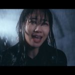 柏木由紀、土砂降りの雨に打たれる7年5ヶ月ぶりのソロシングルMV解禁