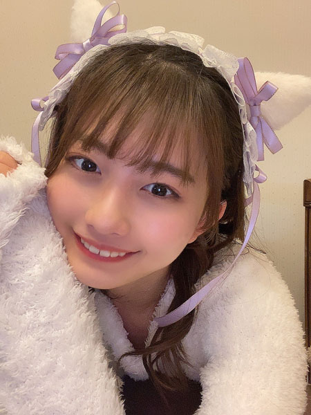 転校少女* 佐藤かれん、モコモコ部屋着で白猫に変身！「めっちゃ可愛い！！」