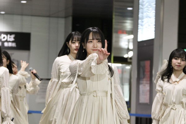 STU48、新曲リリースイベントで「桃鉄」実況！STU48号、広島駅ではライブパフォーマンスも