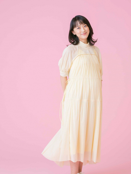 竹内由恵アナが「たまごクラブ」表紙に登場！妊娠9カ月の姿で「一緒に写る幸せを噛みしめていました」