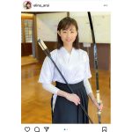 新井恵理那、弓道着姿で凛々しい微笑み「袴姿素敵すぎます」