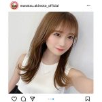 乃木坂46 秋元真夏、透明素肌に釘付けな自撮りショット公開！
