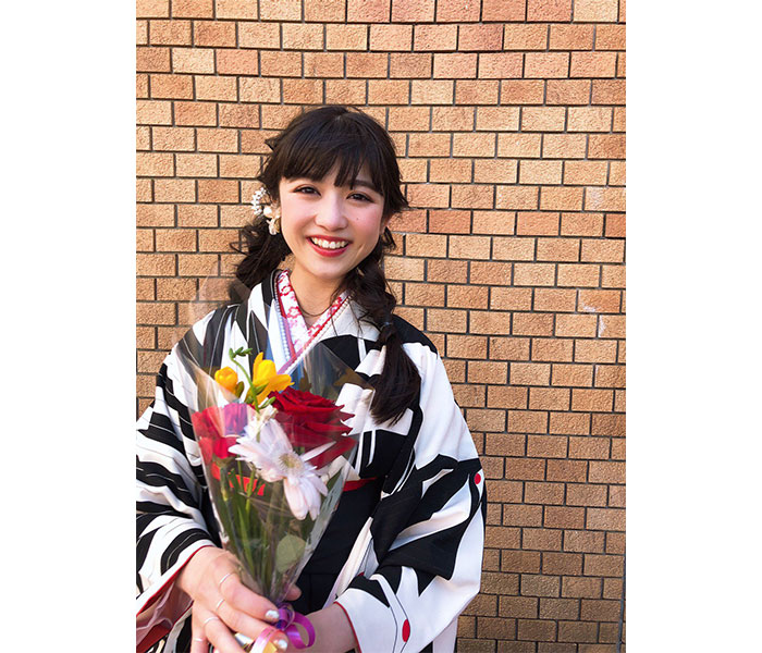 東京女子流 新井ひとみが大学卒業！「4年間頑張ったね！！」と祝福の声ぞくぞく