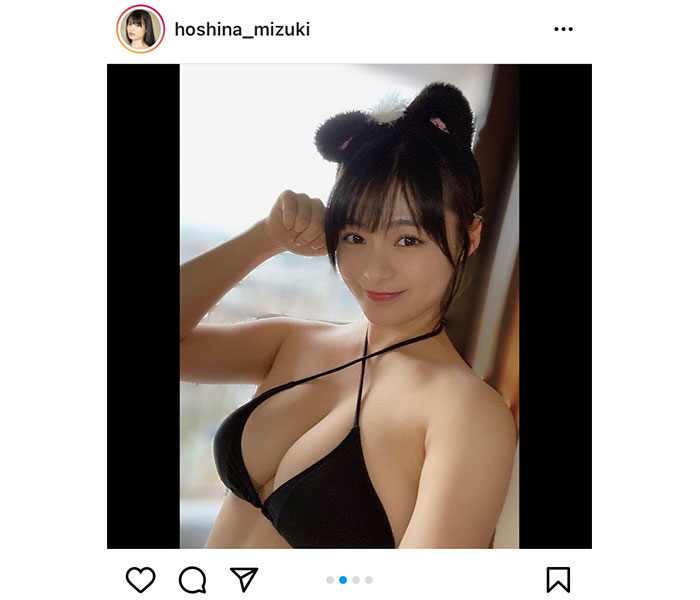 星名美津紀、猫耳付きのセクシー黒ビキニ姿に釘付け！